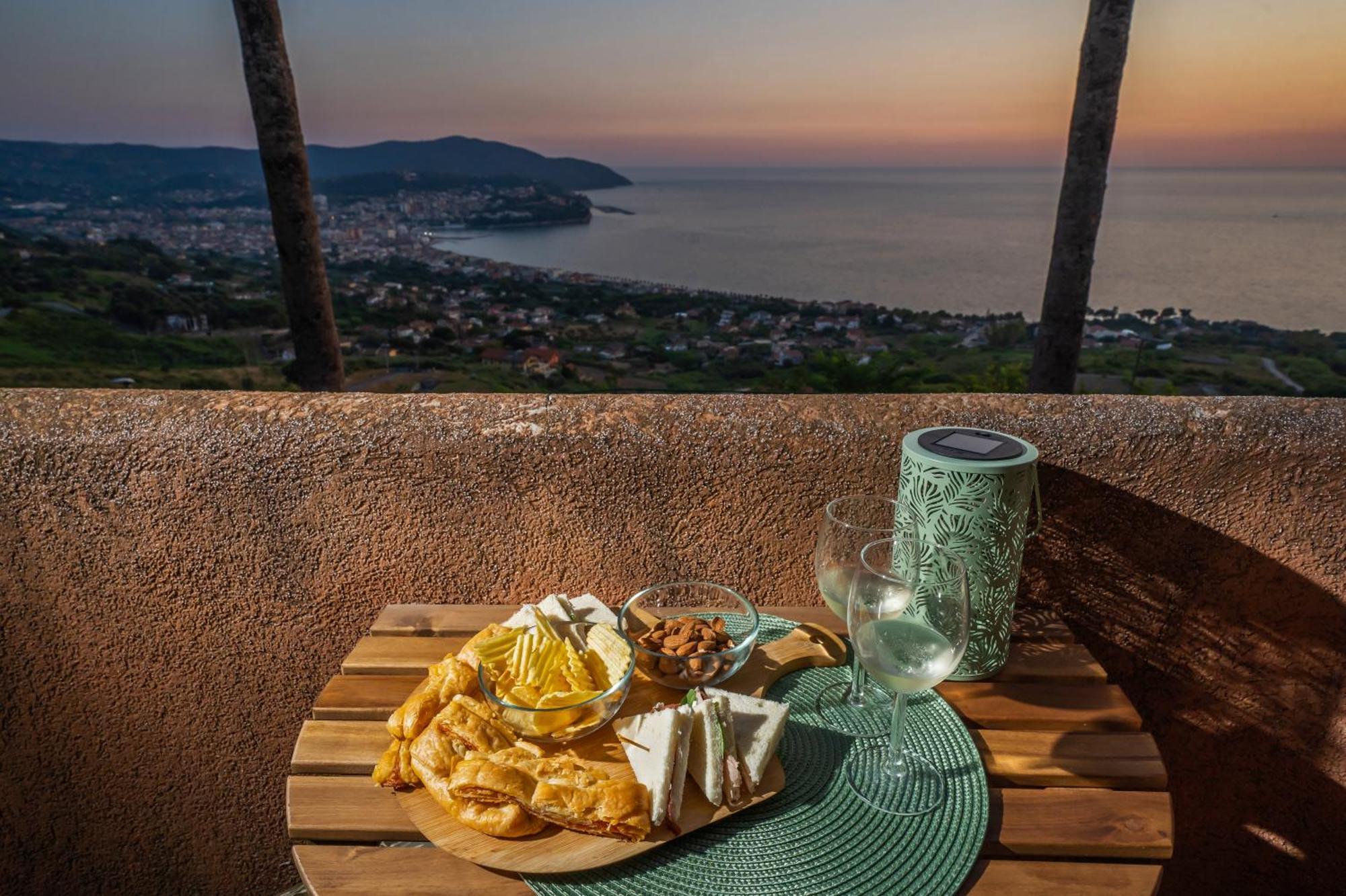 L'Oasi Del Tramonto Villa อากรอโปลี ภายนอก รูปภาพ